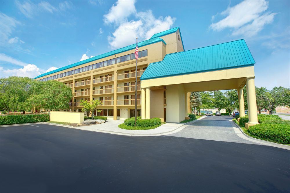 Quality Inn Near the Island Pigeon Forge Pigeon Forge United States thumbnail